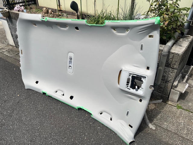フォルクスワーゲンゴルフヴァリアント天井張替え