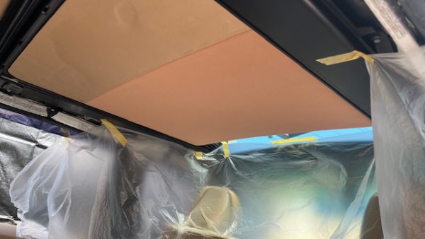 BMW X3天井張替え・パノラマルーフ張替え│東京都千代田区