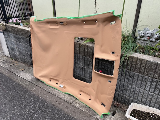 ポルシェカイエン天井張替え