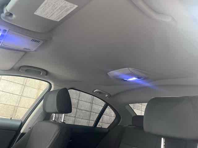 BMW3シリーズ（E90 320i）天井張替え