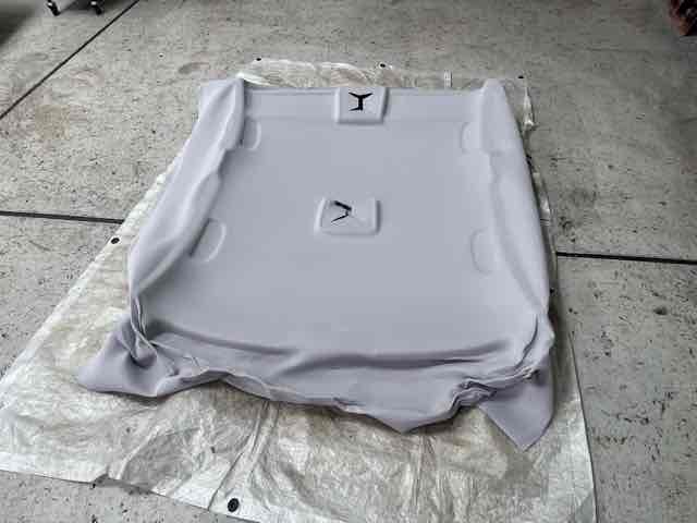 BMW3シリーズ（E90 320i）天井張替え