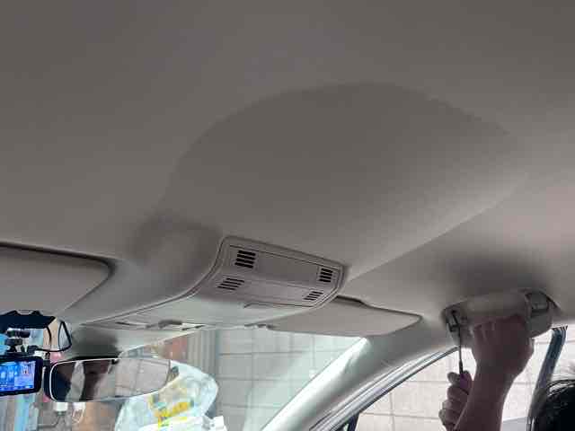 パサートヴァリアント天井張替え