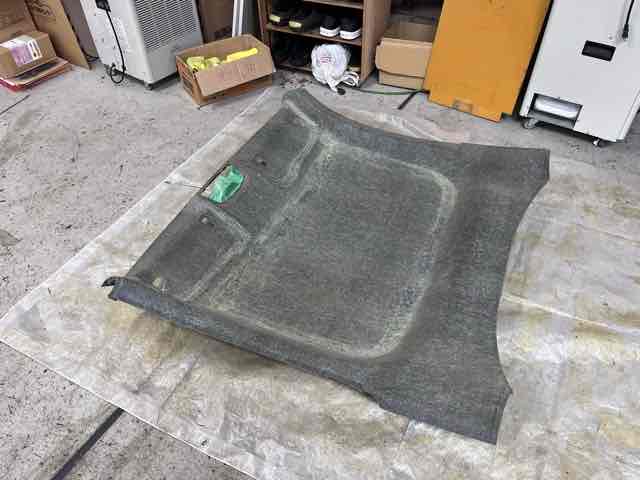 ポルシェケイマン981天井張替え