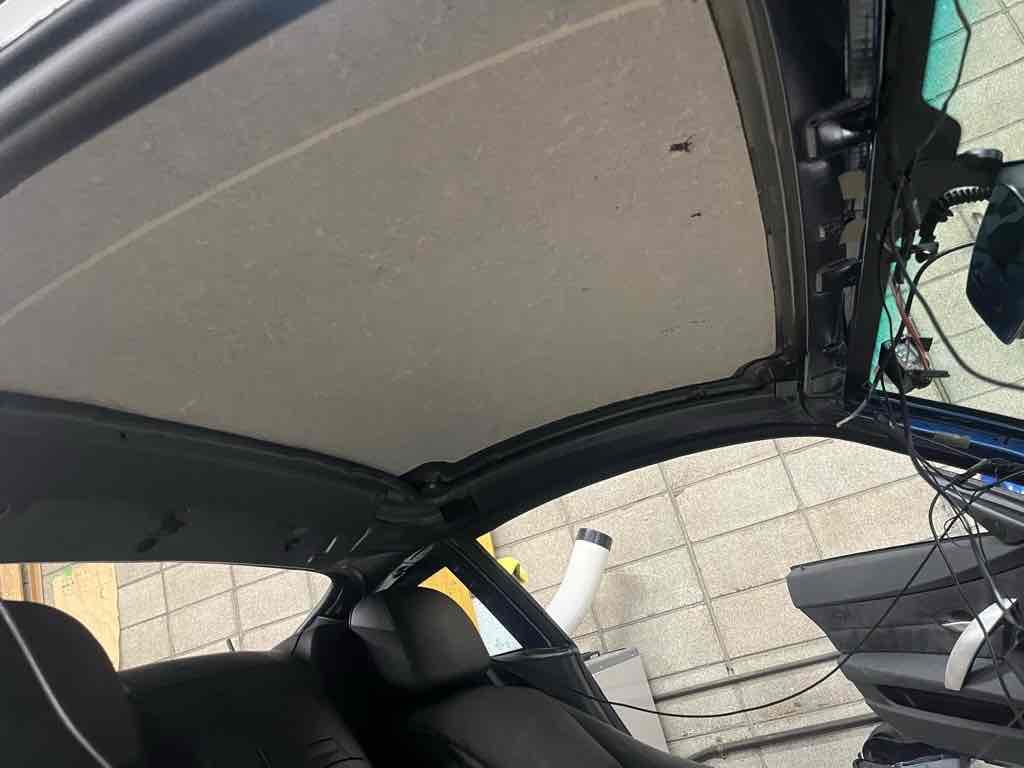 BMW Z4 天井張替え